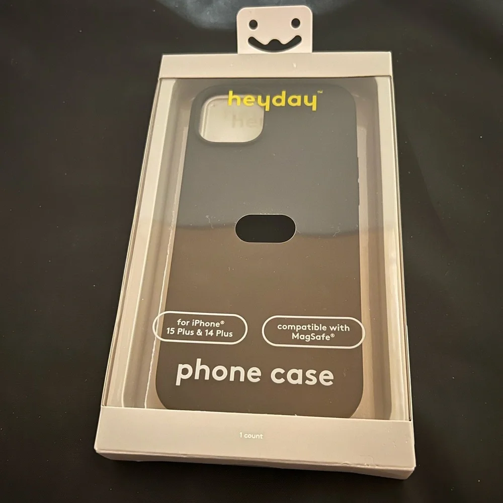 NWT Heyday Black IPhone 15 plus & 14 plus Phone Case